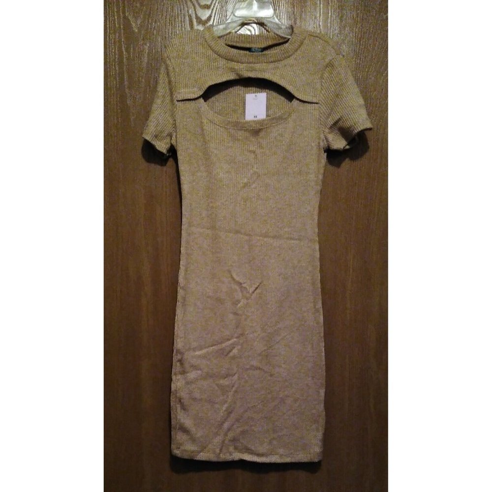 Wild Fable Size XS Womens Short Sleeve Cut Out Ribbed Knit Dress Light Brown New